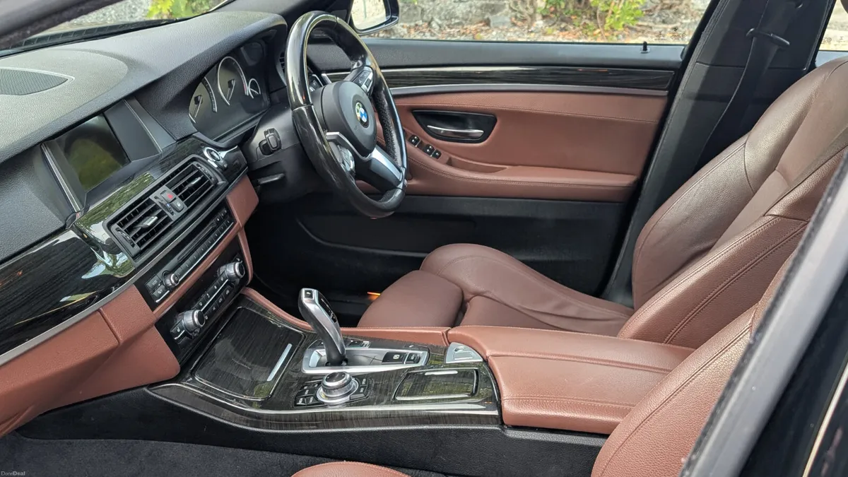 2016 BMW 520D M-Sport Auto - Image 2
