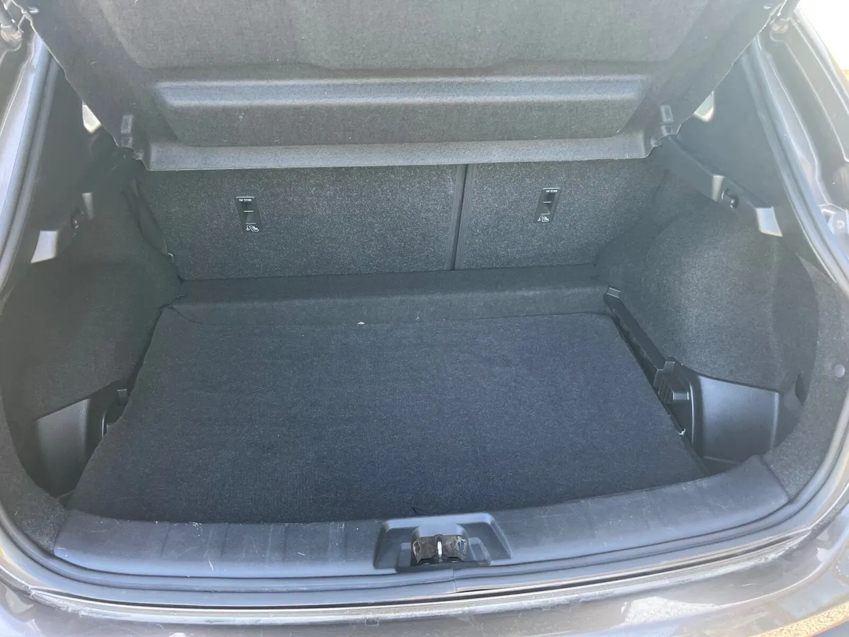 Nissan Qashqai 2015 - Image 2