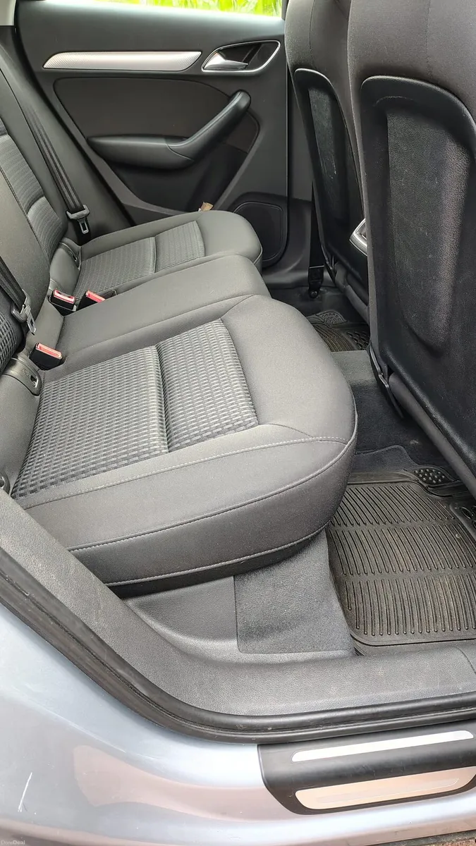 Car - Image 4