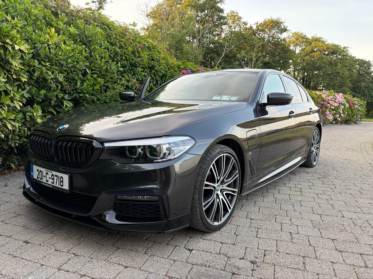 BMW 530e M SPORT - Image 2