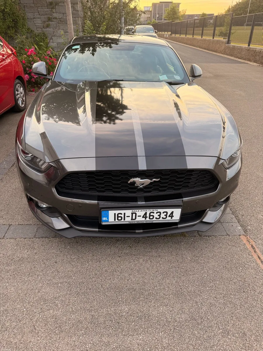 Ford Mustang 2016 - Image 2