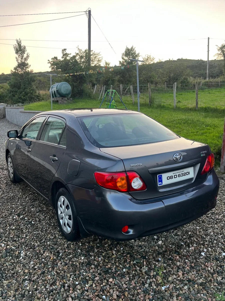 08 Toyota Corolla - Image 3