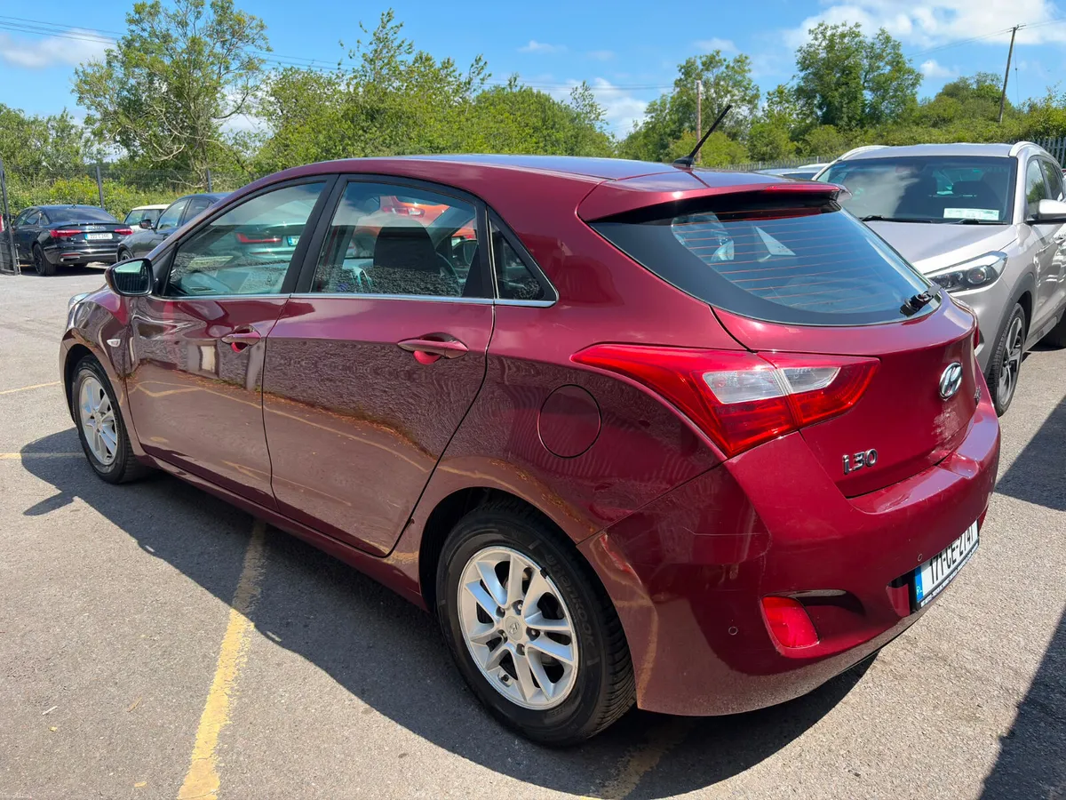 Hyundai i30 2017 - Image 2