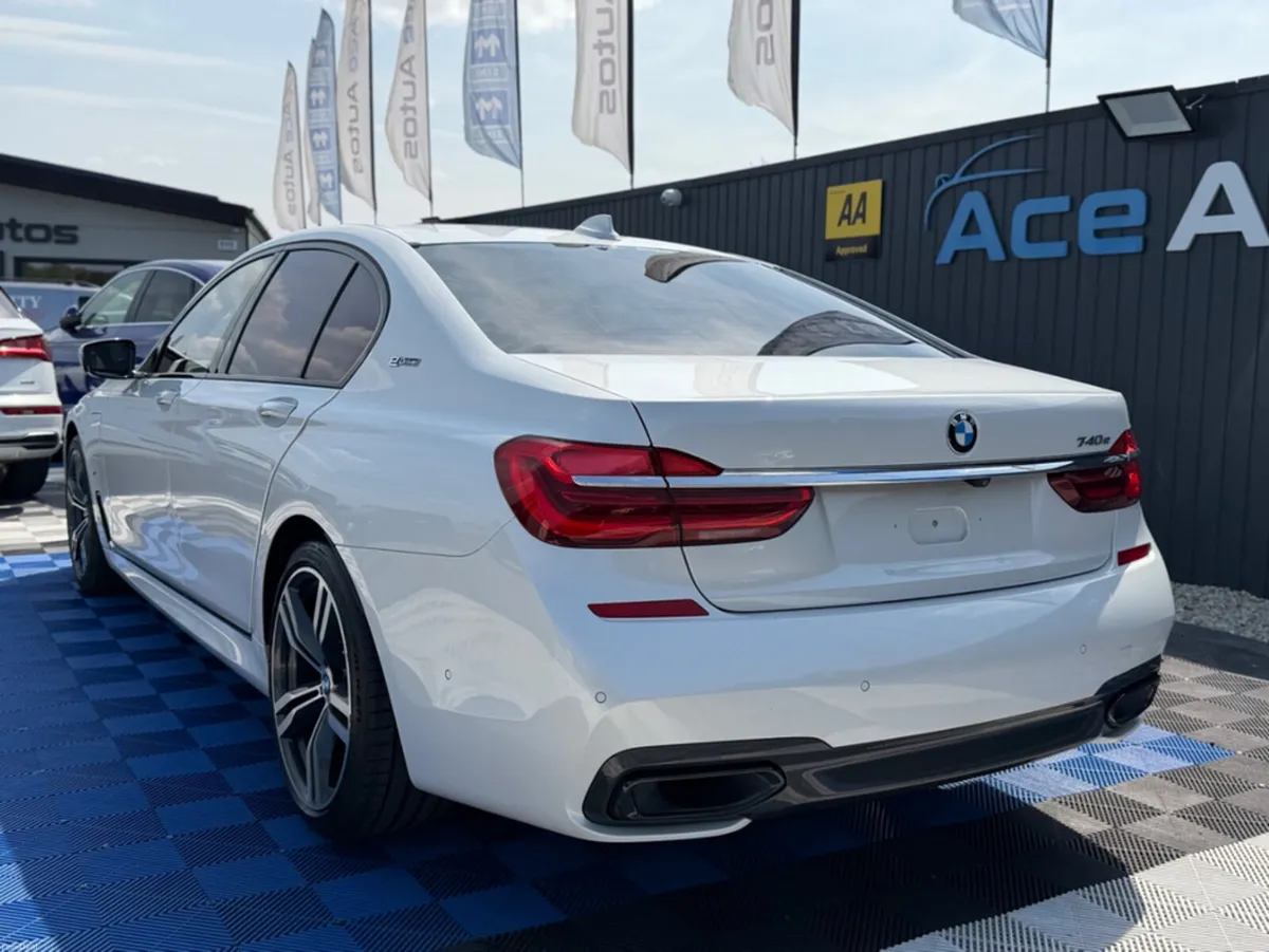 BMW 7-Series 740E M-SPORT PREMIUM - 2.0L PETROL HY - Image 6