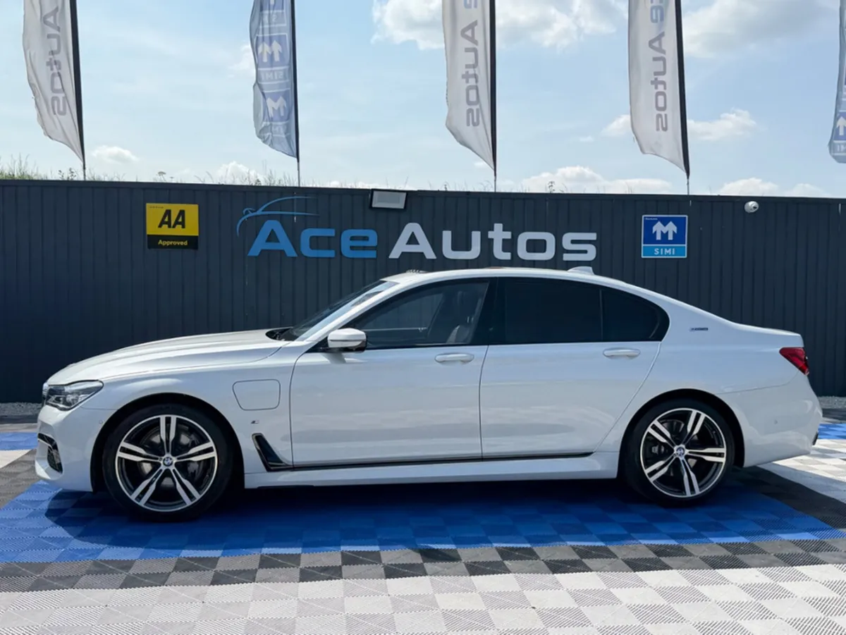BMW 7-Series 740E M-SPORT PREMIUM - 2.0L PETROL HY - Image 4