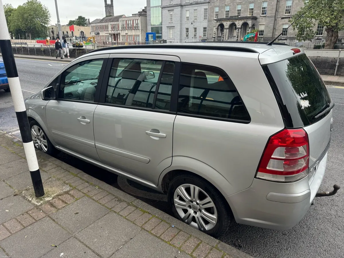 VAUXHALL ZAFIRA 1.7 CDTI ECOFLEX EXCLUS - Image 3