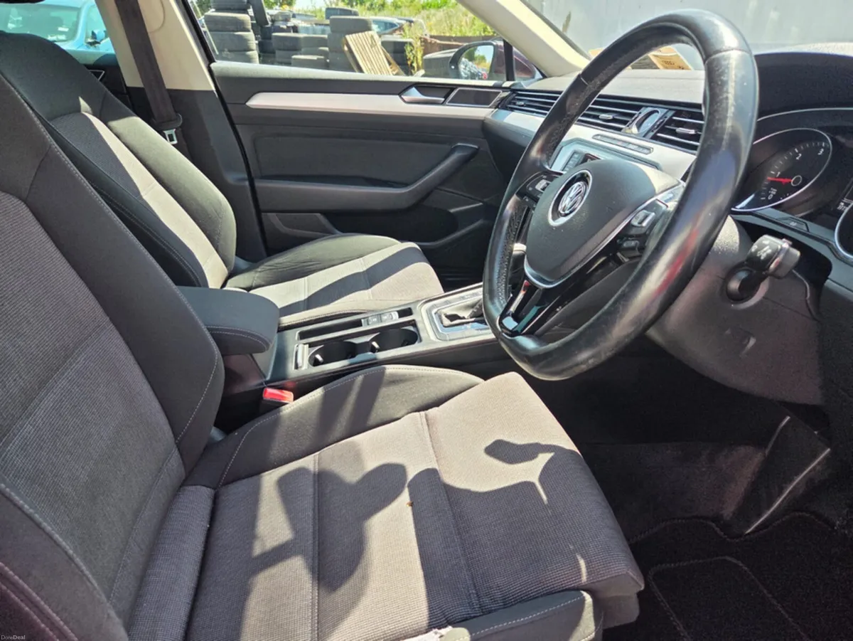 Volkswagen Passat 2.0 TDI SE BUSINESS BLUEMOTION 1 - Image 4