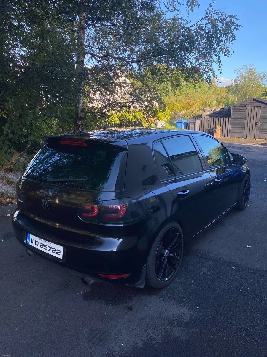 Volkswagen Golf 2011 1.6tdi - Image 6