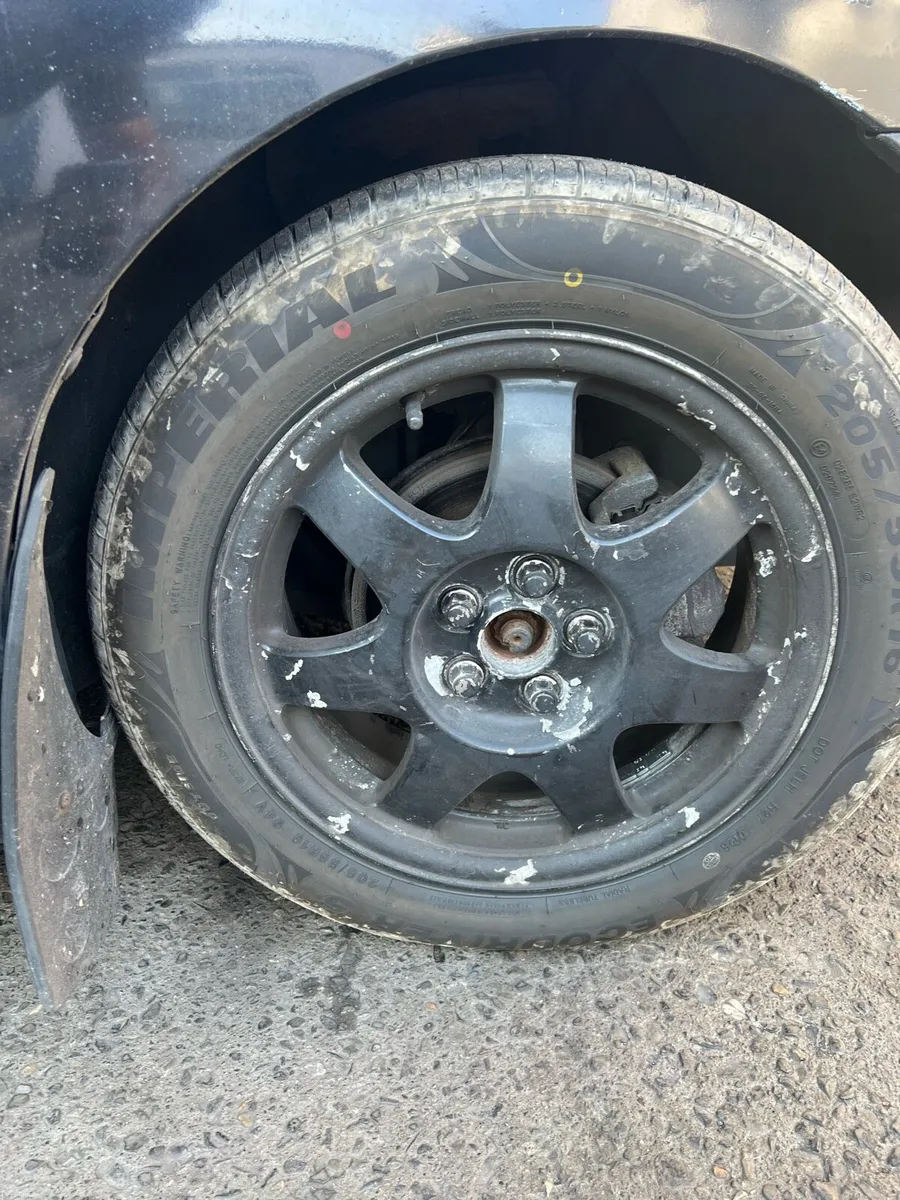 Toyota prius - Image 4