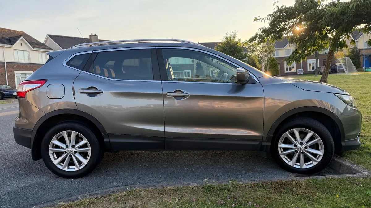 Nissan Qashqai 2016 1.5 SV (1 Owner from new) - Image 1