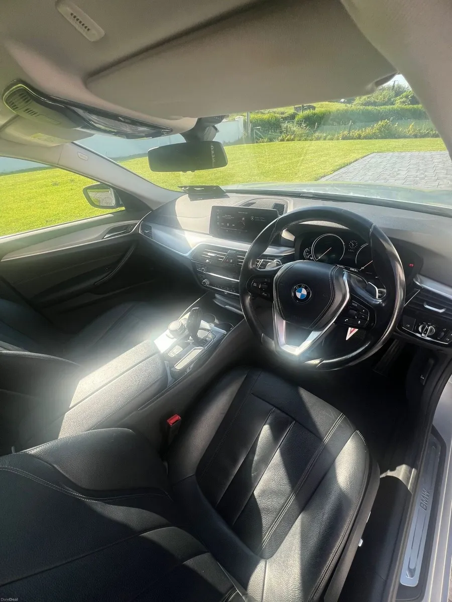 BMW 5-Series 2017 G30 2.0 L Diesel Automatic - Image 2