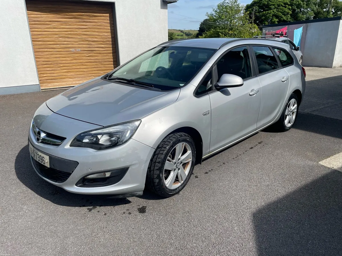 Opel Astra (Needs engine) - Image 2