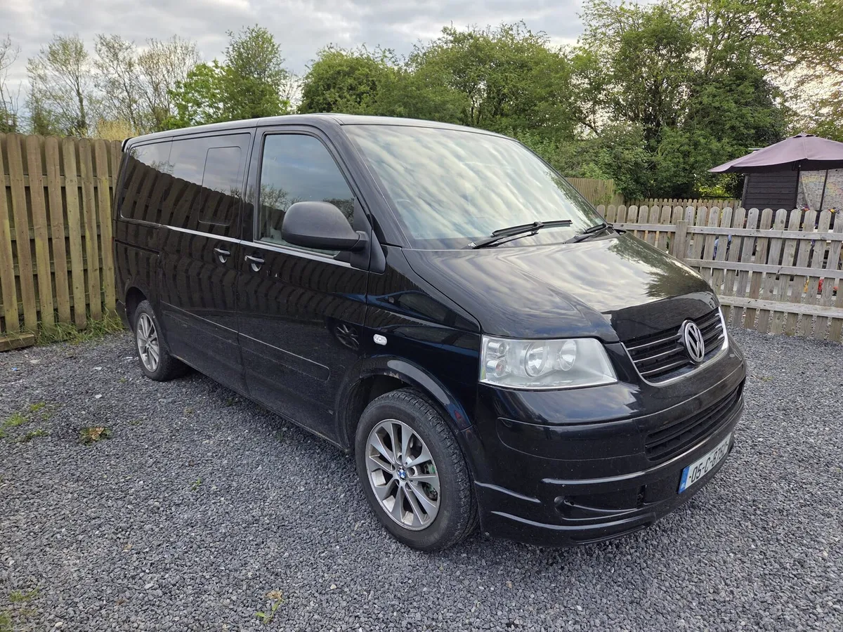 Volkswagen Caravelle - Image 1