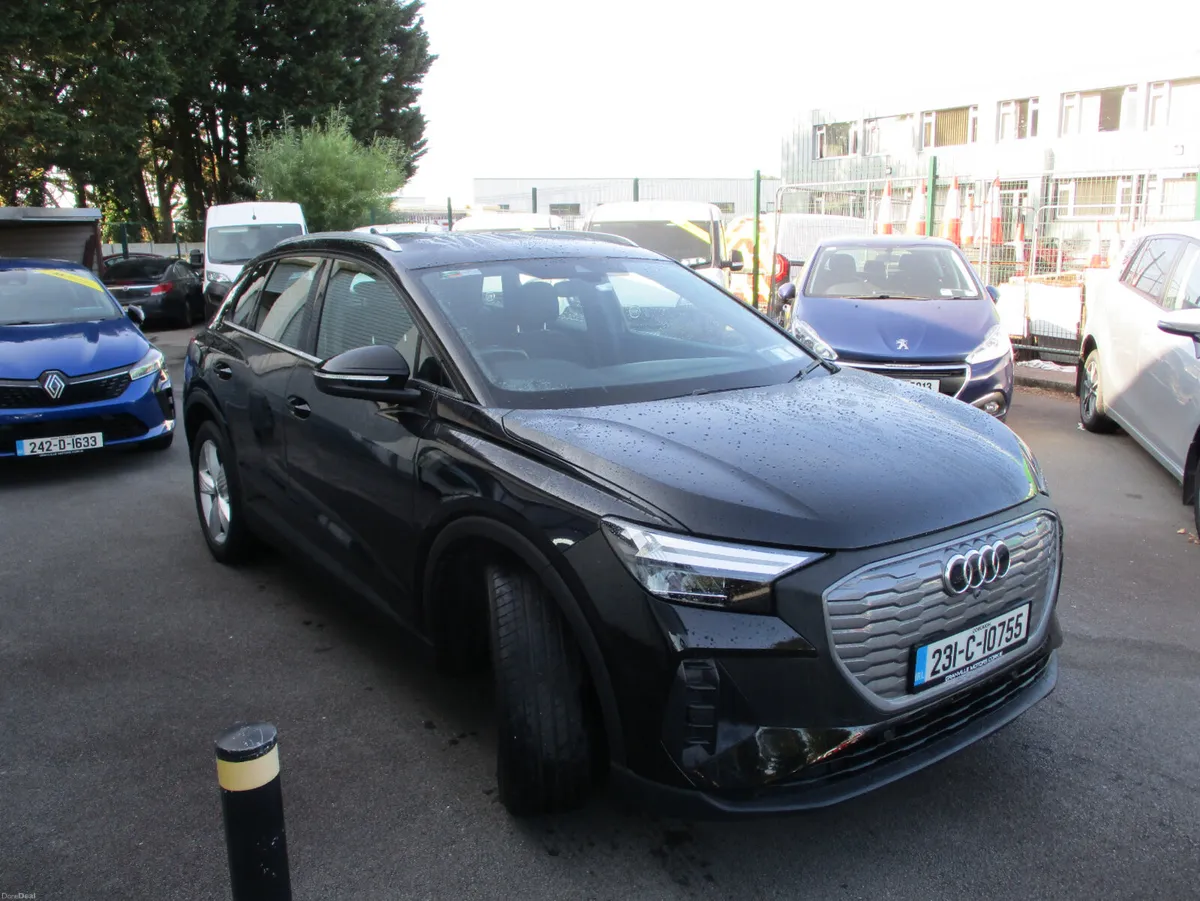 Audi e-tron 40 Advance 2023 - Image 3