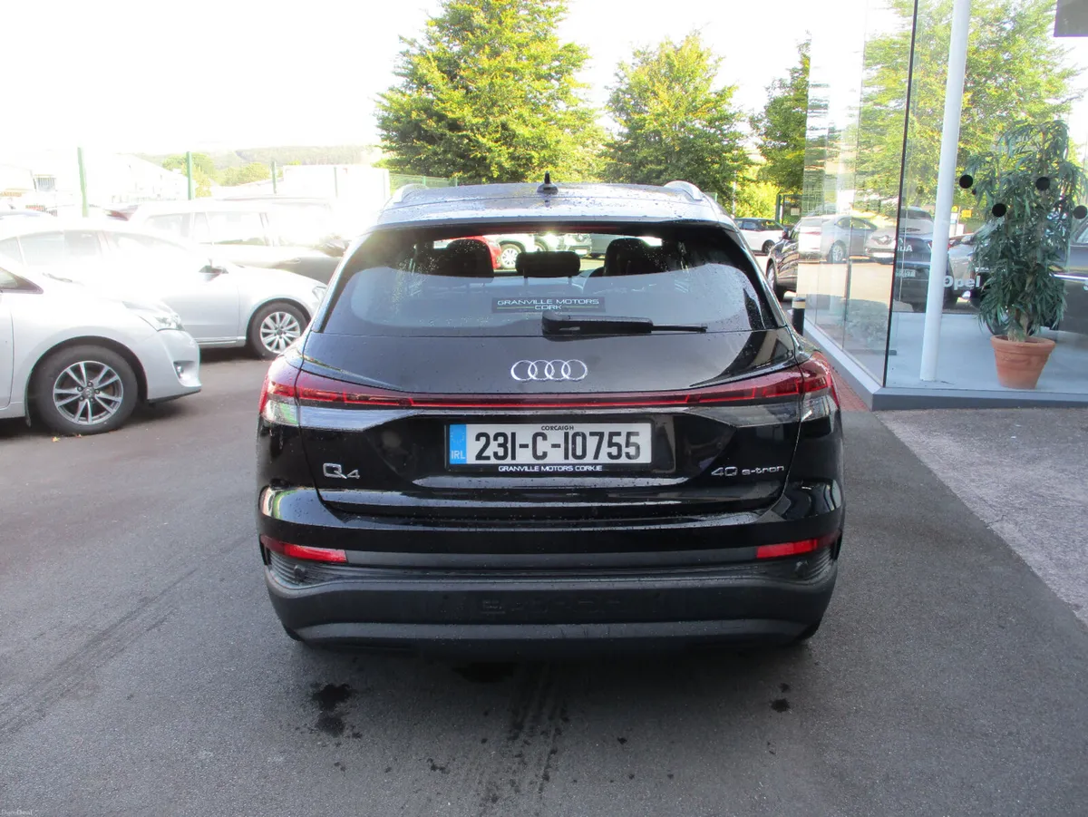 Audi e-tron 40 Advance 2023 - Image 6