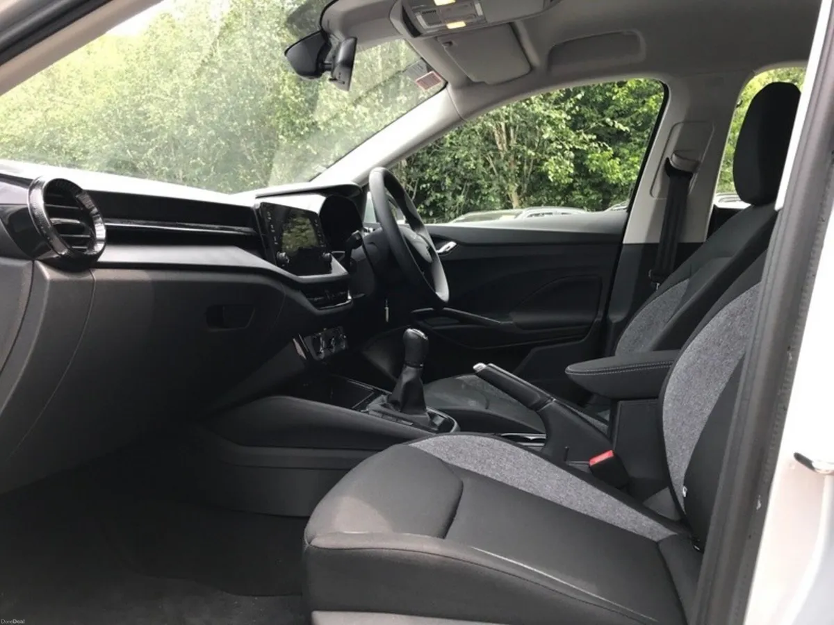 Skoda Fabia ESSENTIAL 1.0 MPI - GRANDONS - Image 6