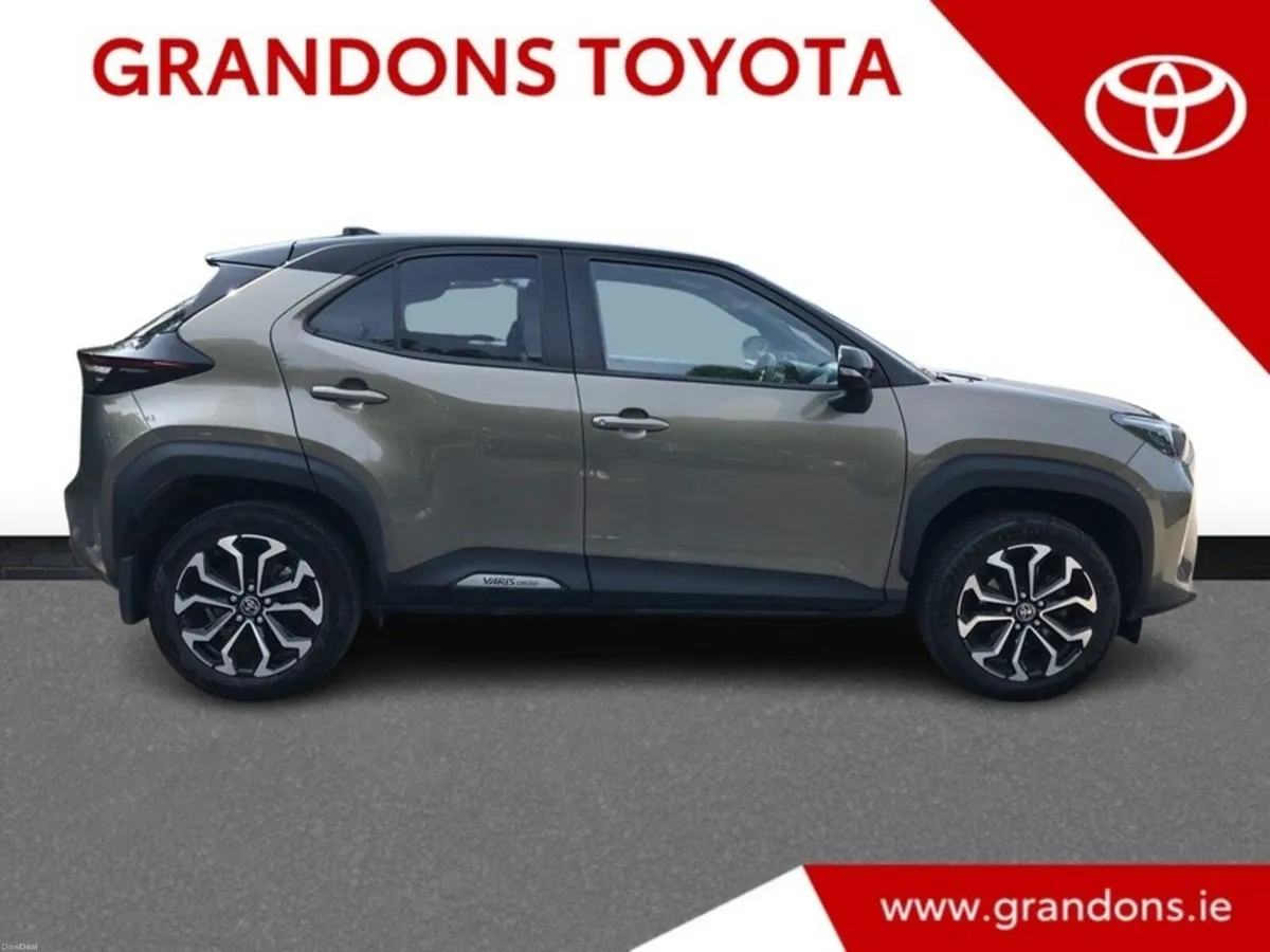 Toyota Yaris Cross LUNA SPORT - GRANDONS - Image 3