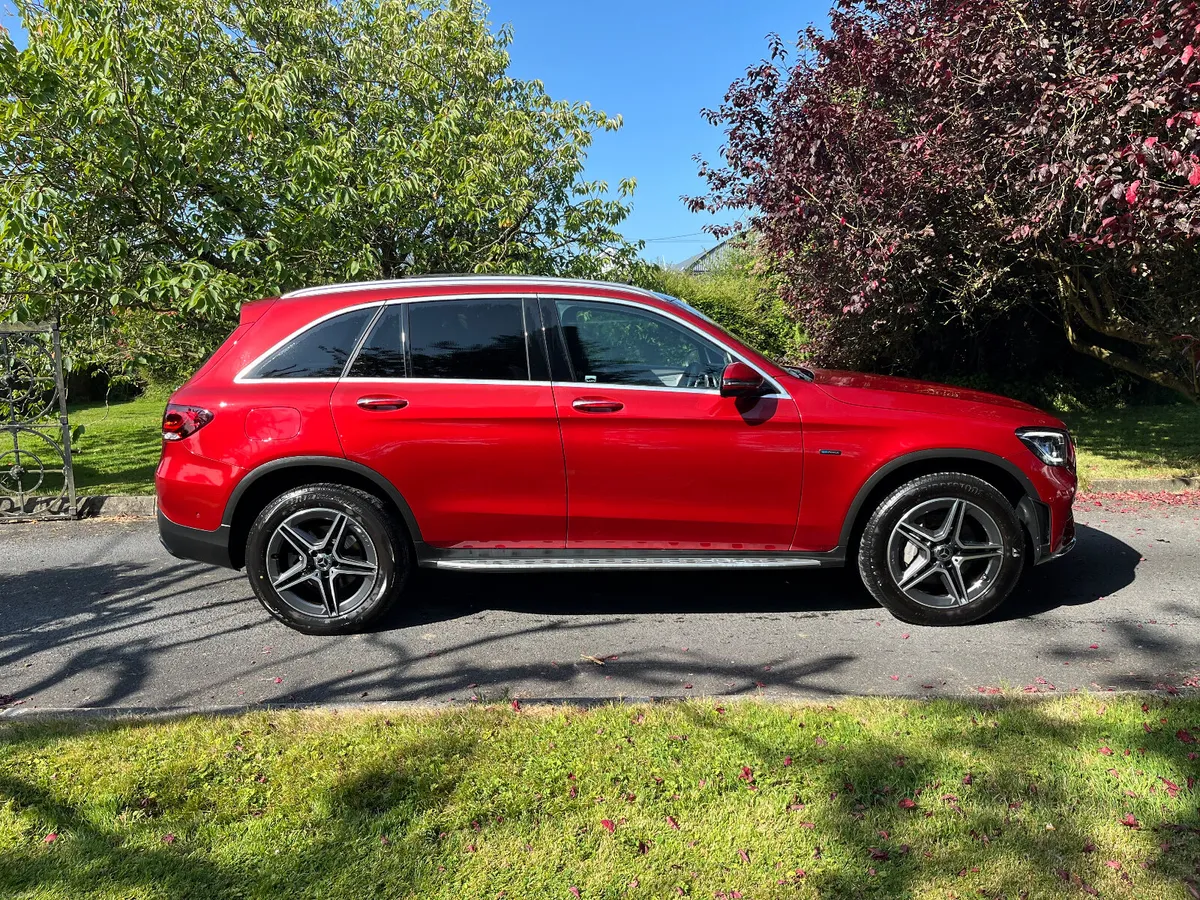Mercedes-Benz GLC 2020 GLC 300de AMG - Image 1