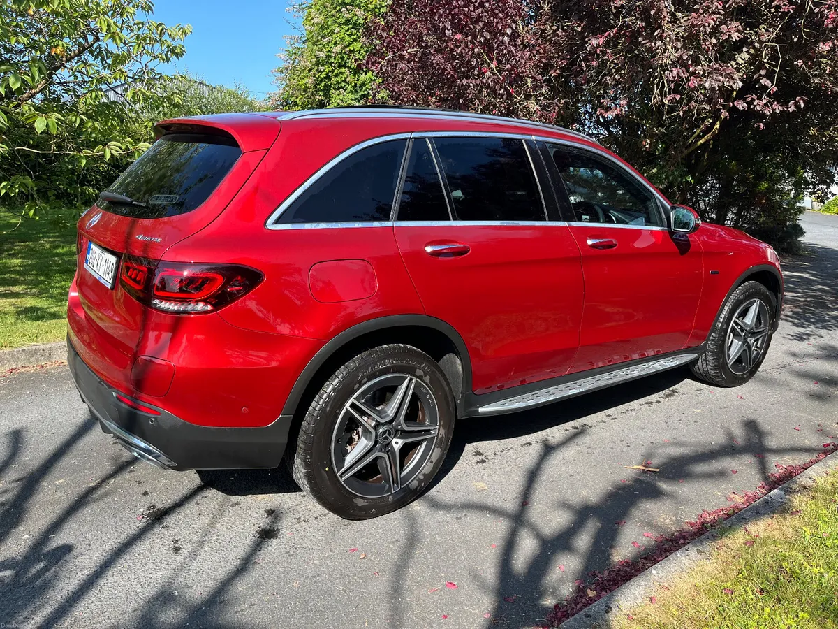 Mercedes-Benz GLC 2020 GLC 300de AMG - Image 3