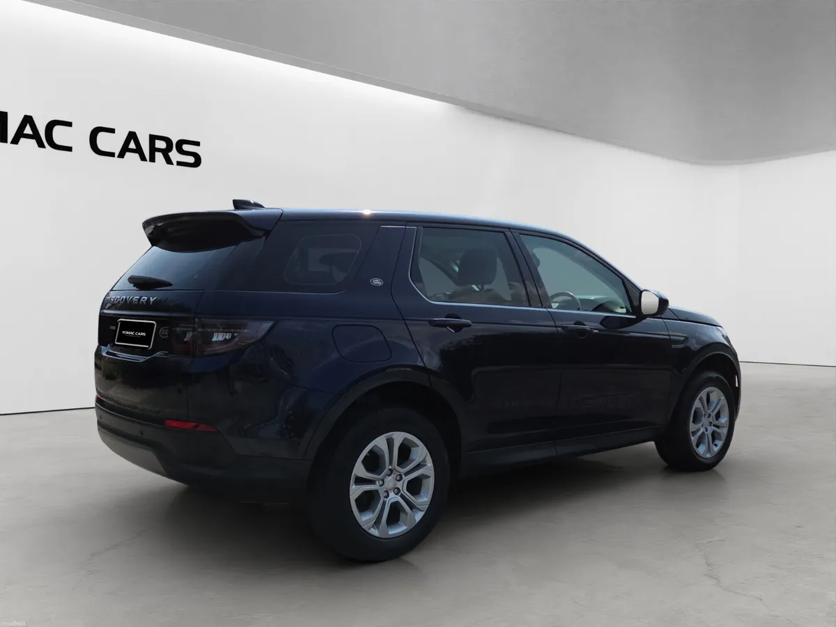 Land Rover Discovery Sport 2020 - Image 3