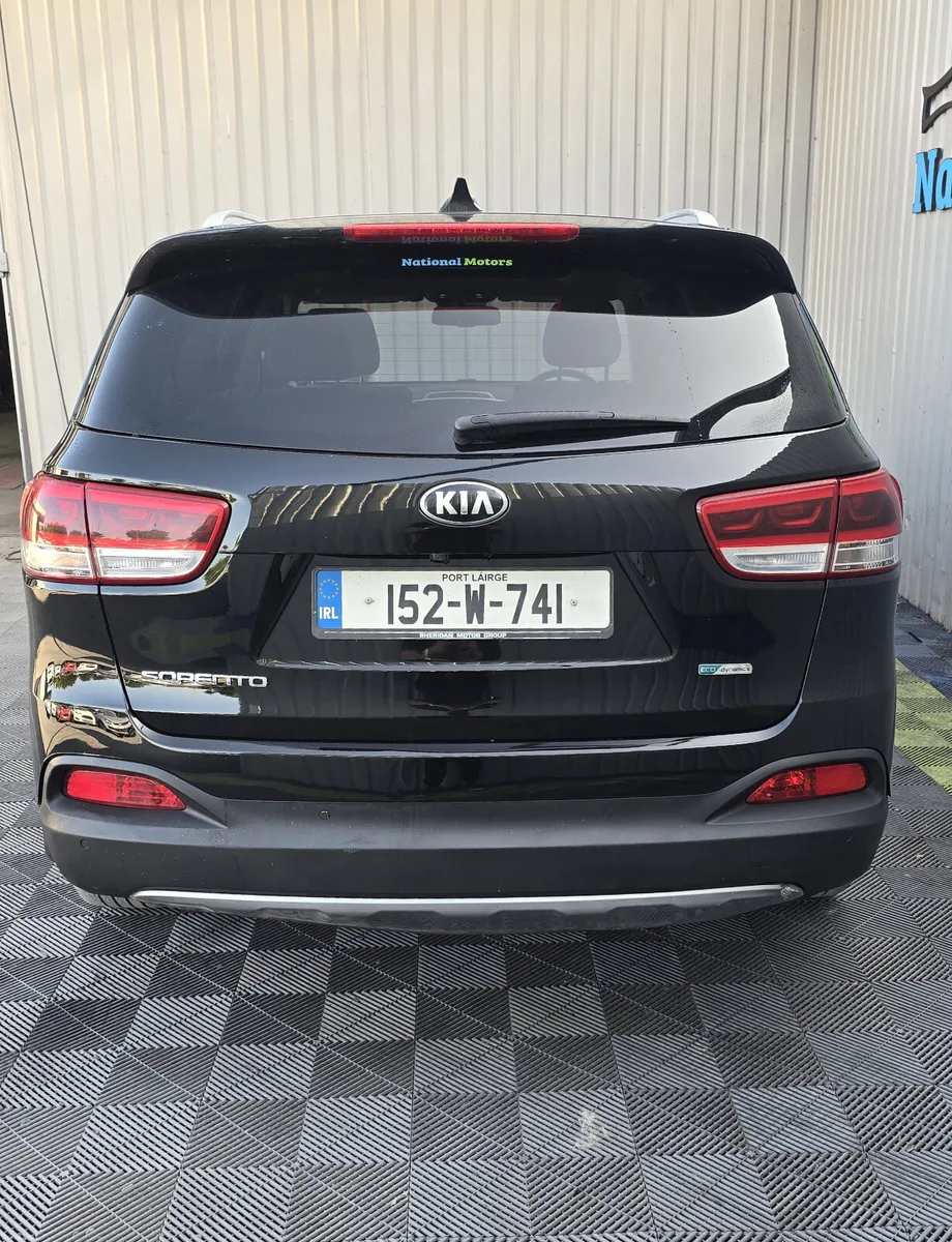 2015 Kia Sorento 2.2 Platinum AWD 7 seats - Image 4