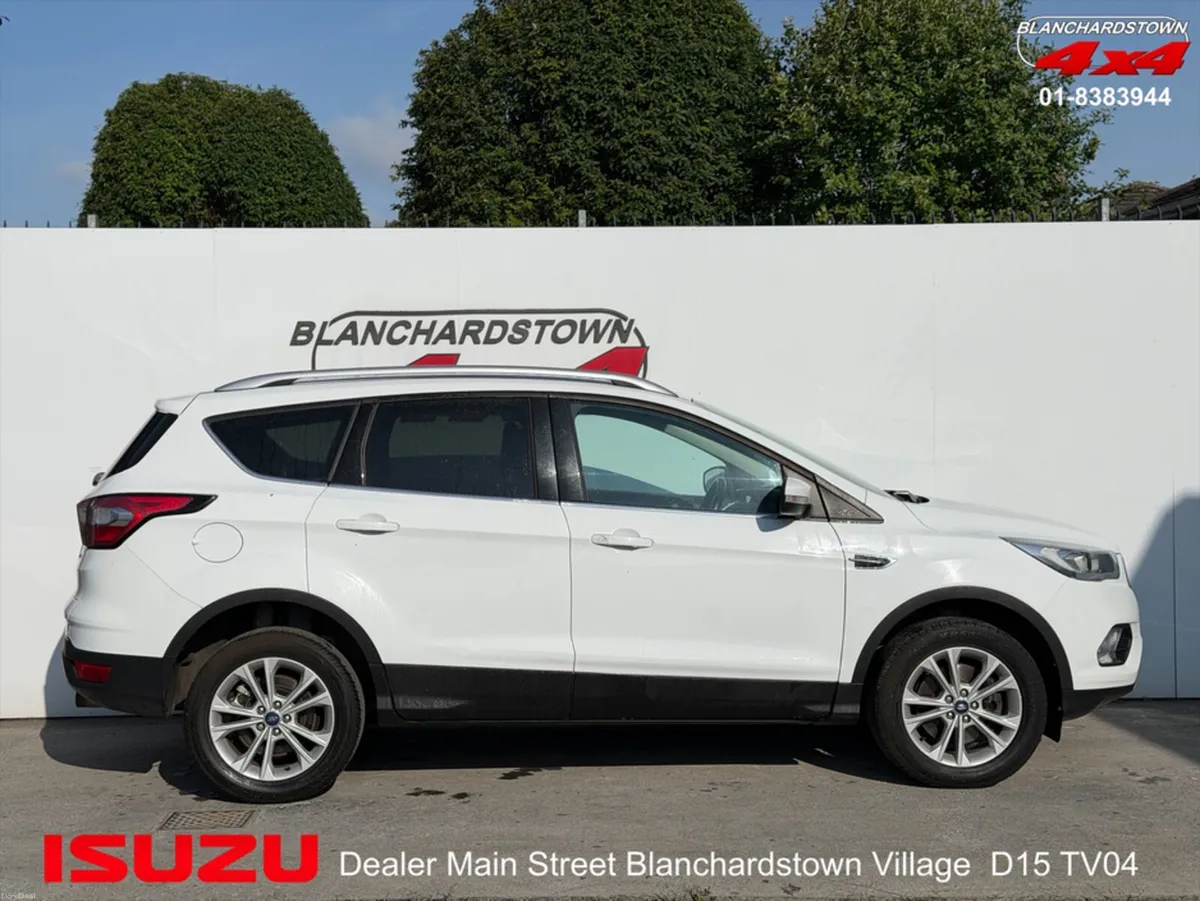 Ford Kuga TITANIUM AWD VATQ - Image 4