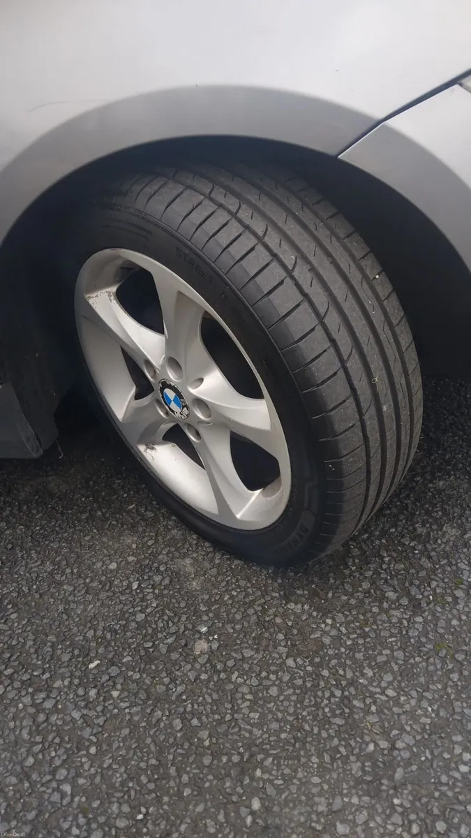 BMW 1-Series 2011 - Image 6
