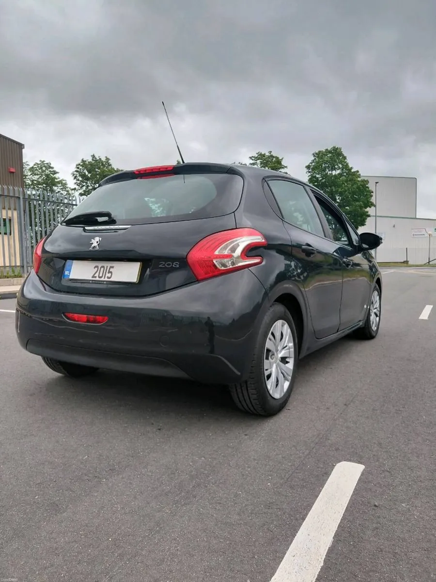 2015 peugeot 208 1.0L petrol - Image 3