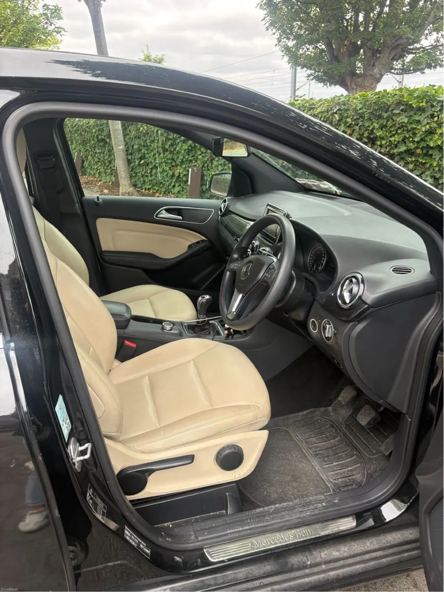 Mercedes-Benz B-Class 2013 - Image 3