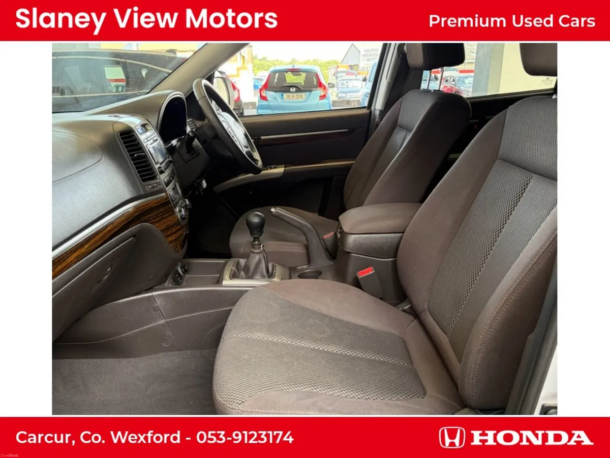 Hyundai Santa Fe 2.0 COMFORT 5DR 2WD DELUXE 4DR - Image 5