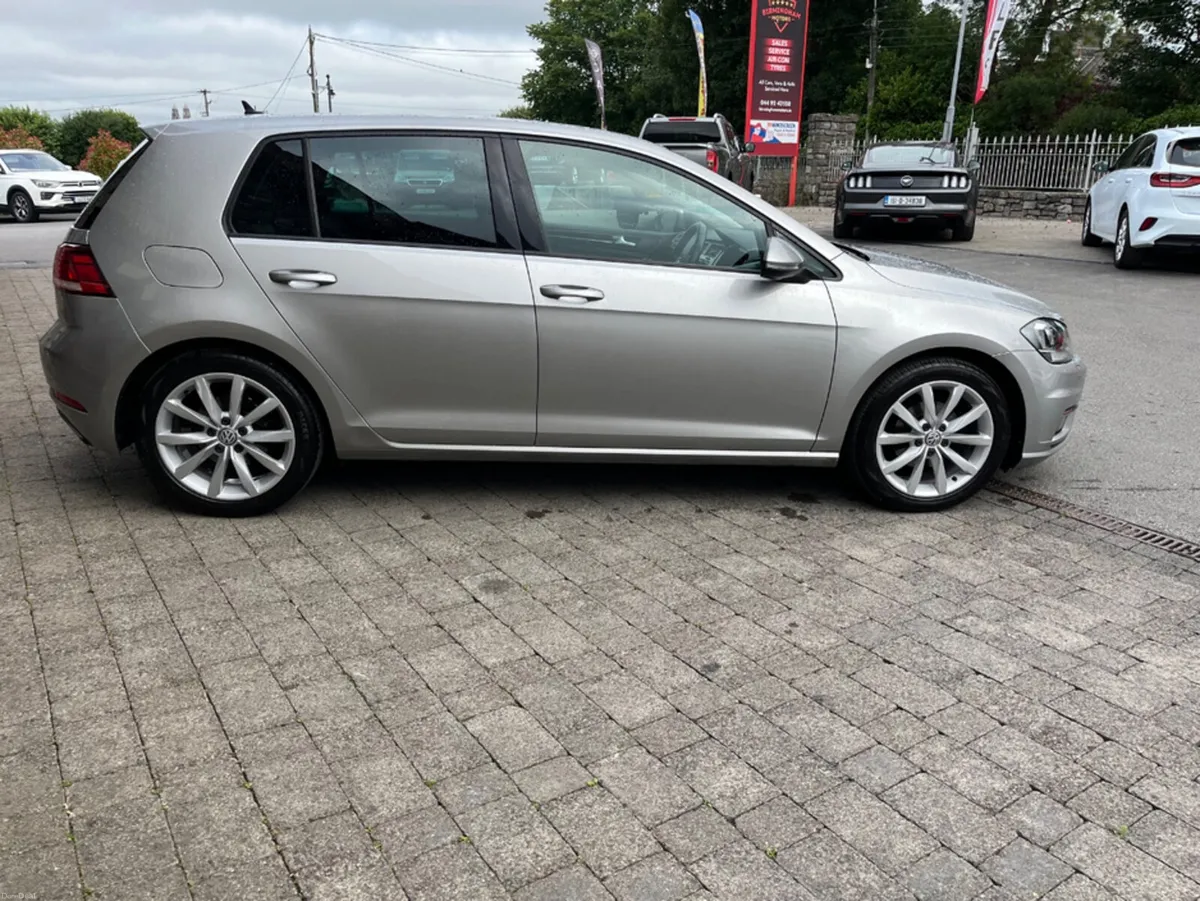 Volkswagen Golf HIGHLINE 1.0 TSI MANUAL 6SPEED FWD - Image 3