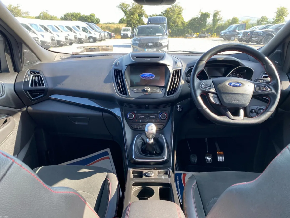 Ford Kuga ST-Line 2.0 TDCI 150BHP... Pan roof - Image 6