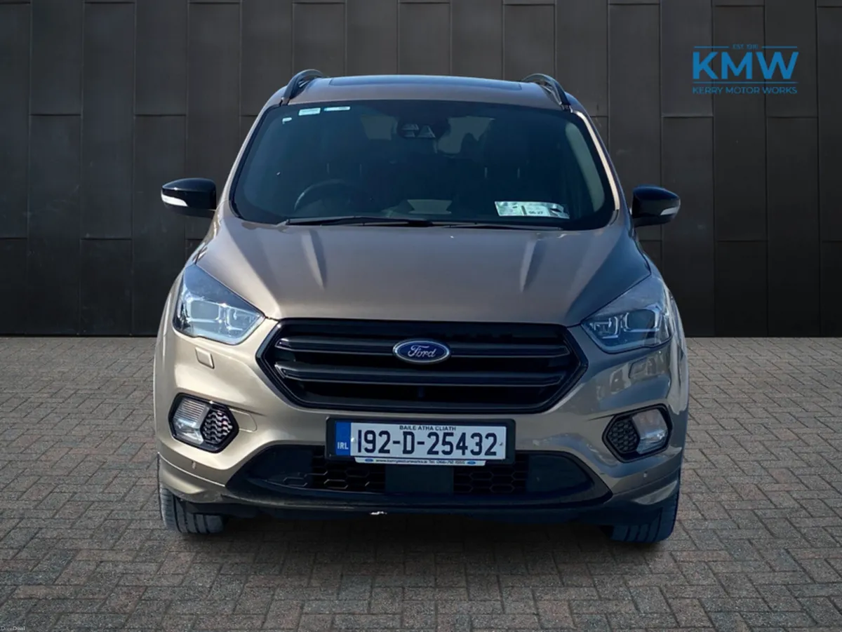 Ford Kuga ST-Line 2.0 TDCI 150BHP... Pan roof - Image 2