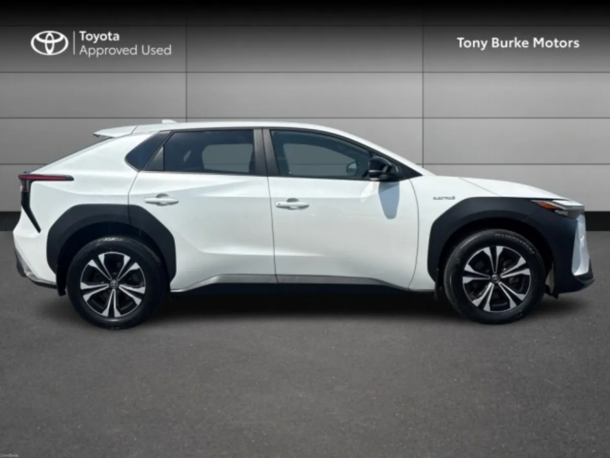 Toyota bZ4X Edition - Pure Electric - TOYOTA Relia - Image 3