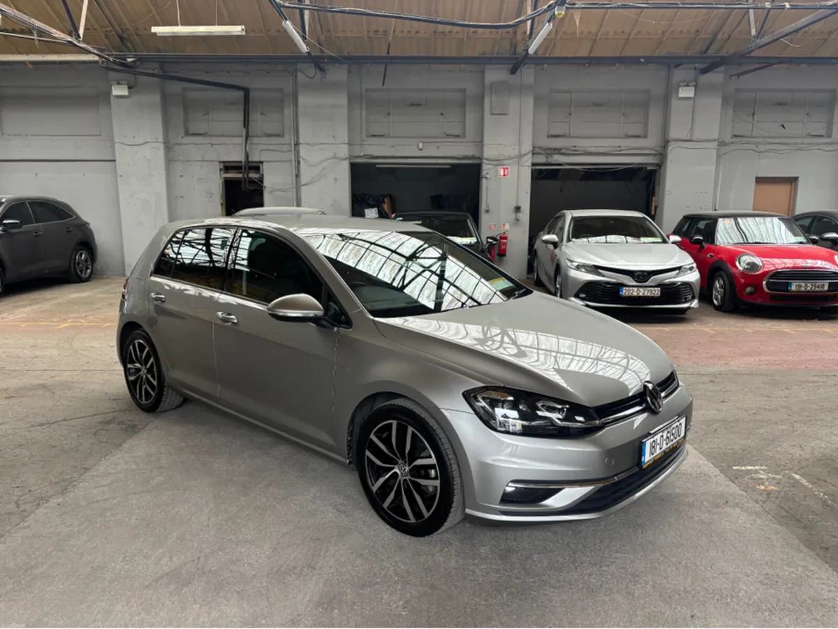Volkswagen Golf Automatic Hi Line only 46000 kms - Image 1