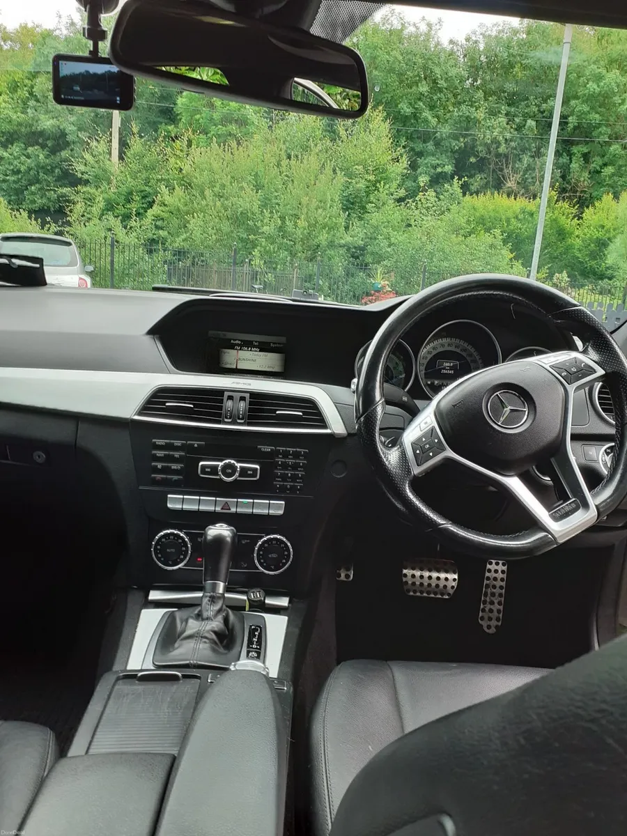 Mercedes-Benz C-Class 2013 220-CDI Automatic AMG - Image 6