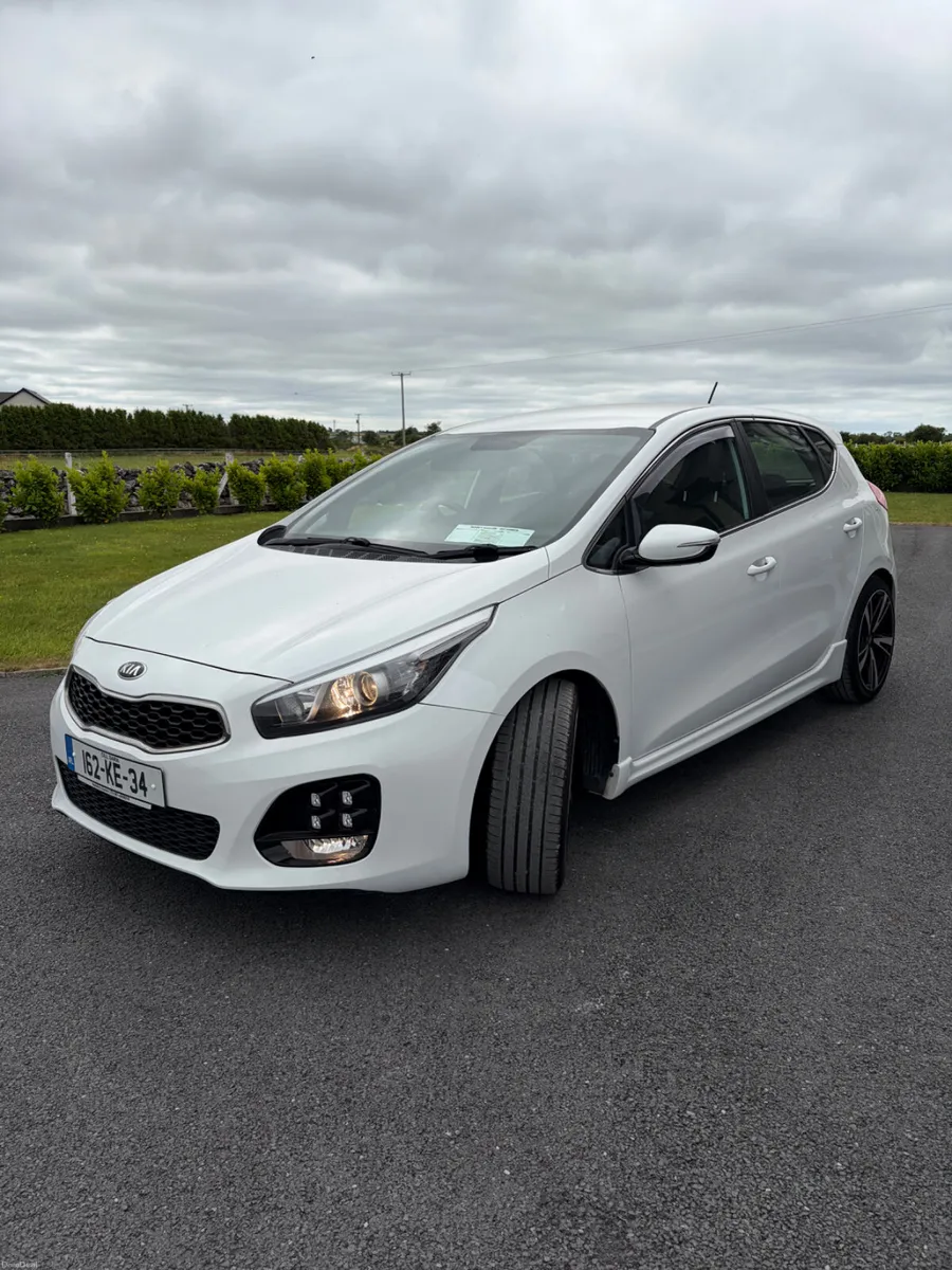 Kia Ceed 2016 - Image 2