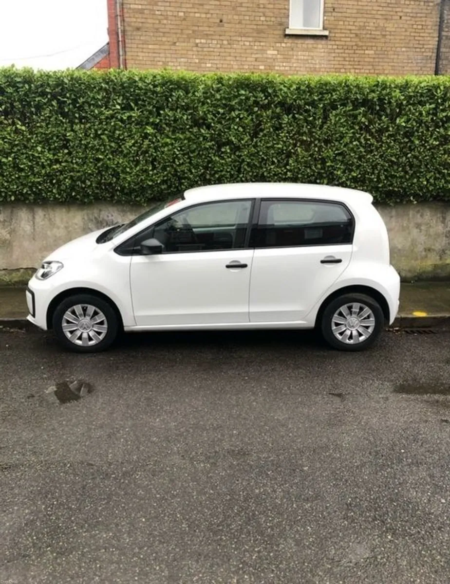 2018 Volkswagen Up! - Image 4