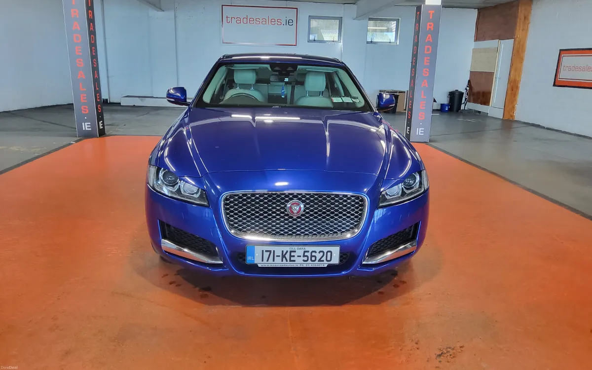 Jaguar XF 2017 - Image 3
