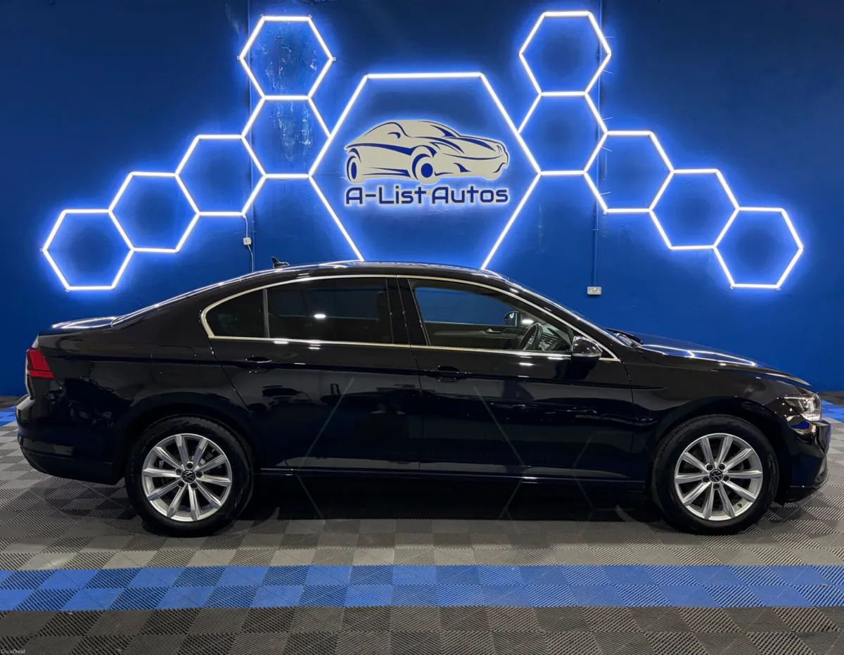 VW Passat 2.0TDI DSG Auto Business / FINANCE AVAIL - Image 2