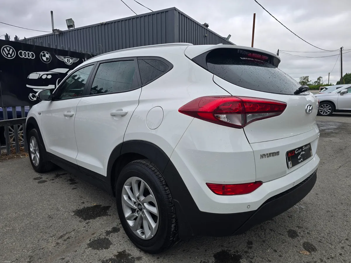 181 Hyundai Tucson 1.6 Petrol, LOW MILES, NEW NCT - Image 6