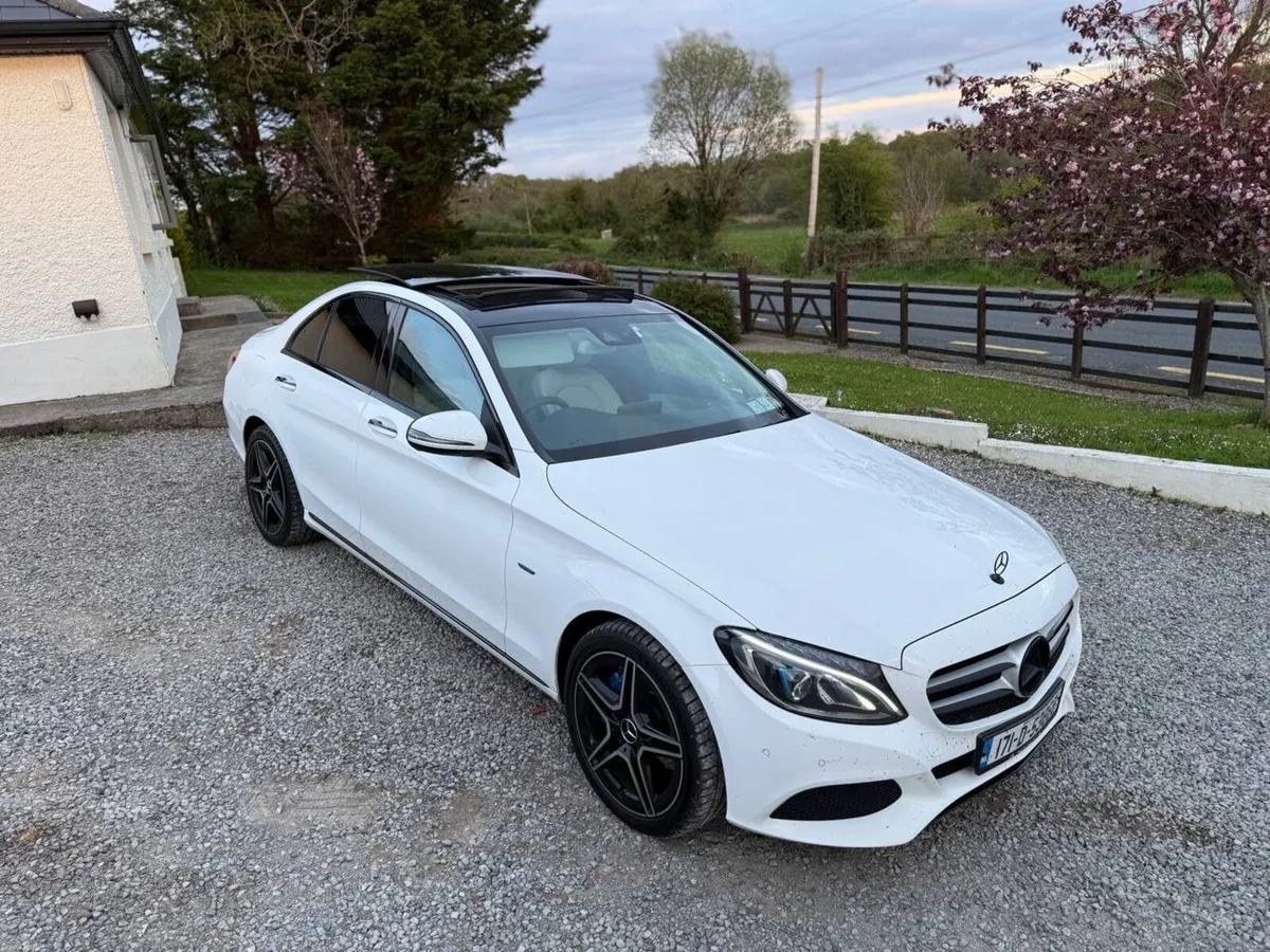 Mercedes-Benz C-Class 2017 - Image 1