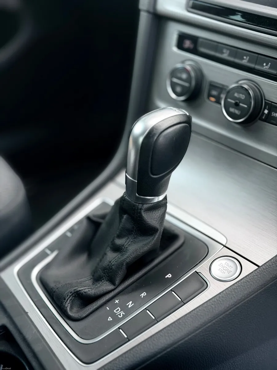 VOLKSWAGEN GOLF (162) 1.2 AUTO 78KM ONLY - Image 6