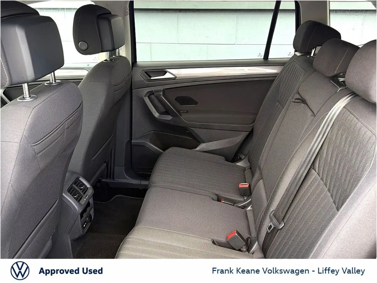 Volkswagen Tiguan Allspace LIFE AUTO 2.0 TDI 150HP - Image 6