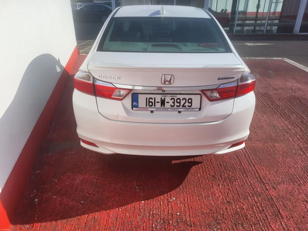 Honda Grace GRACE DAA-GM4 4 DR AUTO - Image 3