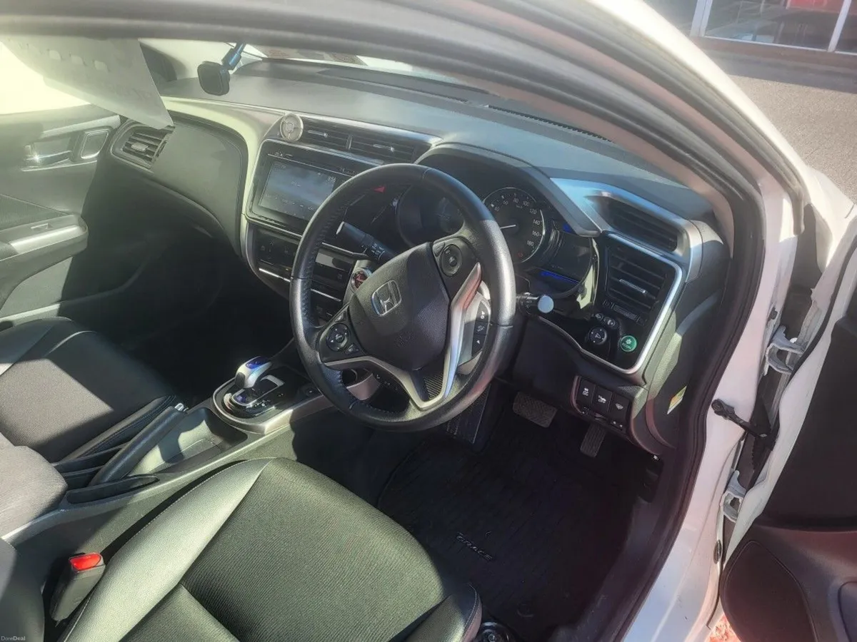 Honda Grace GRACE DAA-GM4 4 DR AUTO - Image 5