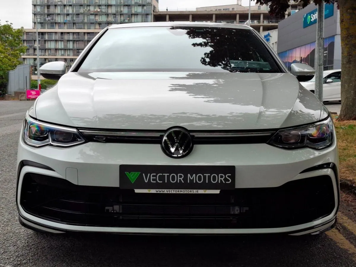 Volkswagen Golf R-LINE 1.5 PETROL  AUTO 5DR 12 MON - Image 4