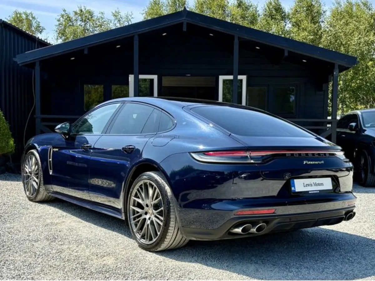 Porsche Panamera 4 E-HYBRID PLATINUM EDITION HUGE - Image 4