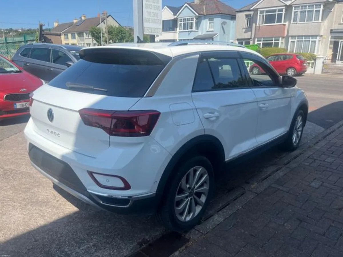 Volkswagen T-Roc 2.0 tdi automatic - Image 3