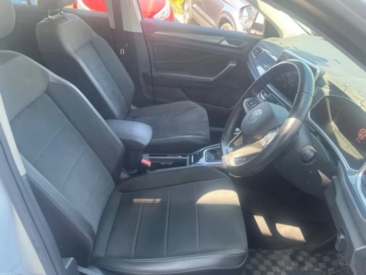 Volkswagen T-Roc 2.0 tdi automatic - Image 5